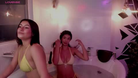 haiily_baeker online show from November 2025 05:21:01 AM