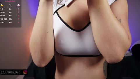 Hailey online show from October 2025 03:31:01 PM