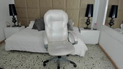 hailey online show from January 2025 08:32:02 PM