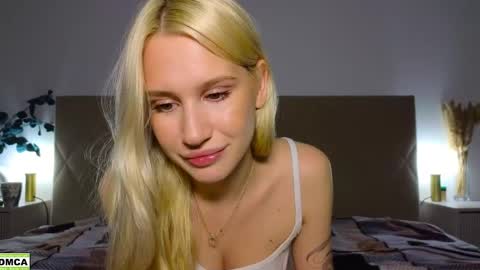 Snapshot of hailey_would chatting on June 2026 10:11:02 PM hailey_would online show from June 2026 10:11:02 PM