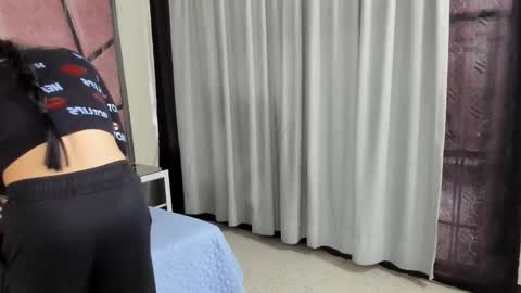 Hailey online show from September 2025 12:05:01 PM