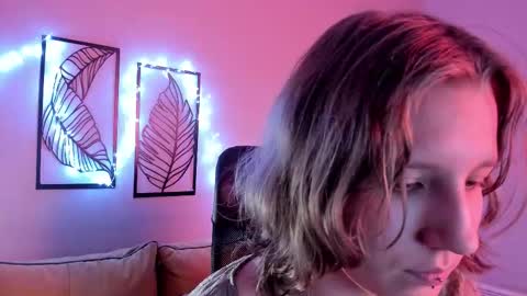 Hailey online show from November 2025 09:21:01 AM