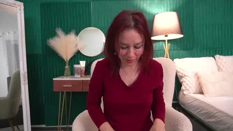 Hailey online show from November 2025 03:53:02 AM