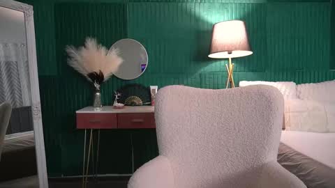 Hailey online show from February 2026 04:51:02 AM