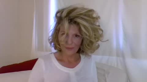 Hailey online show from December 2024 12:09:01 AM