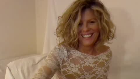 Hailey online show from January 2025 02:50:02 AM