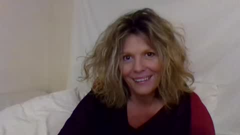 Hailey online show from February 2025 02:52:01 AM