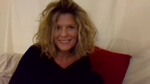 Hailey online show from February 2025 02:40:02 AM