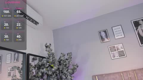 haileystonei online show from November 2025 11:31:02 AM