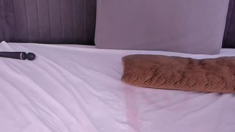 Snapshot of haily_b chatting on February 2025 02:05:02 AM Haily online show from February 2025 02:05:02 AM