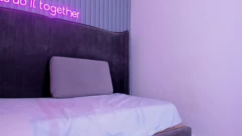 Snapshot of haily_b chatting on March 2025 12:00:02 AM Haily online show from March 2025 12:00:02 AM