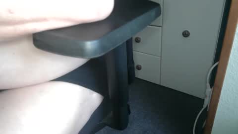 hairyarmpit_lover_1970 online show from March 2025 11:22:02 AM