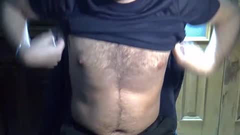 Snapshot of hairydaduncut chatting on December 2024 06:04:02 PM hairydaduncut online show from December 2024 06:04:02 PM