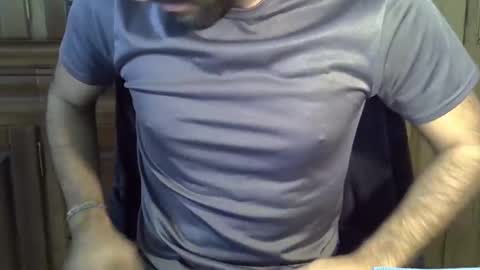 Snapshot of hairydaduncut chatting on December 2024 12:38:01 PM hairydaduncut online show from December 2024 12:38:01 PM