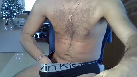 Snapshot of hairydaduncut chatting on December 2024 01:13:02 PM hairydaduncut online show from December 2024 01:13:02 PM