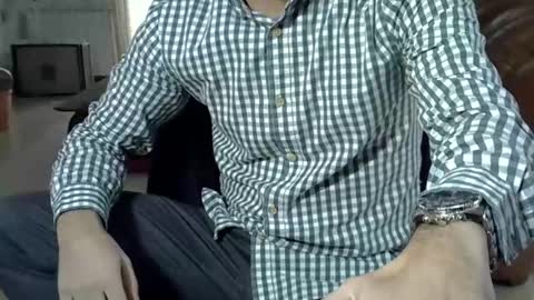 Snapshot of hairydaduncut chatting on January 2025 01:11:01 PM hairydaduncut online show from January 2025 01:11:01 PM