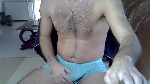 Snapshot of hairydaduncut chatting on February 2025 01:28:02 PM hairydaduncut online show from February 2025 01:28:02 PM