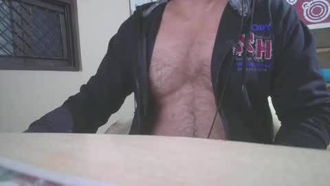 Snapshot of hairyguy1212 chatting on November 2025 06:10:02 PM Hairyguy121 online show from November 2025 06:10:02 PM