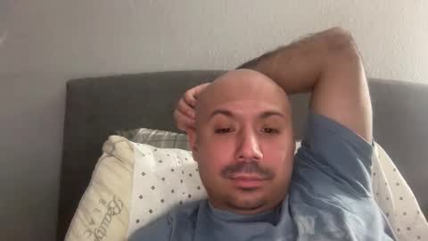 hairyman30000 online show from November 2025 10:26:01 PM