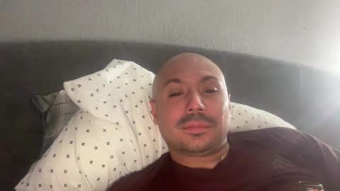 hairyman30000 online show from November 2025 01:00:02 AM