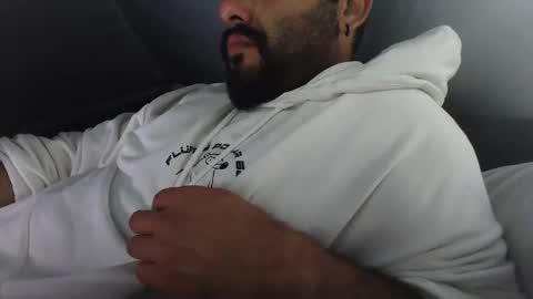 Snapshot of hairymann96 chatting on November 2025 08:07:01 PM hairymann96 online show from November 2025 08:07:01 PM