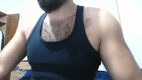 Snapshot of hairymann96 chatting on November 2025 07:47:02 PM hairymann96 online show from November 2025 07:47:02 PM