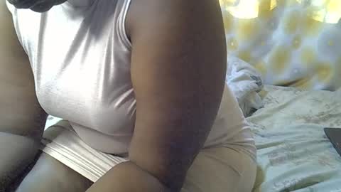 hairypussybigassy001 online show from January 2026 07:00:01 AM