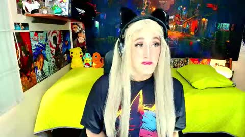 Haku Please help me with your thumbs up its important  online show from December 2025 08:14:01 PM