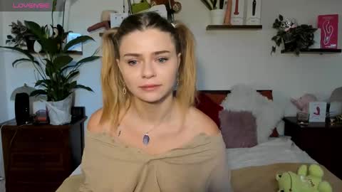 Haley online show from November 2025 08:14:02 AM