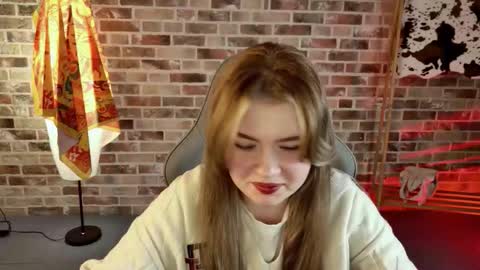 HaleySun online show from October 2025 01:45:02 PM