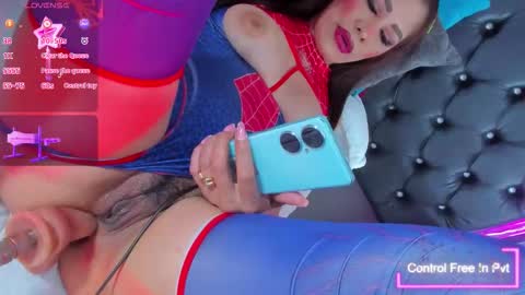 Halie  online show from September 2025 11:37:02 PM