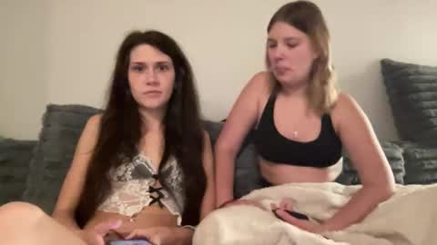 Hallee online show from May 2026 01:44:02 AM