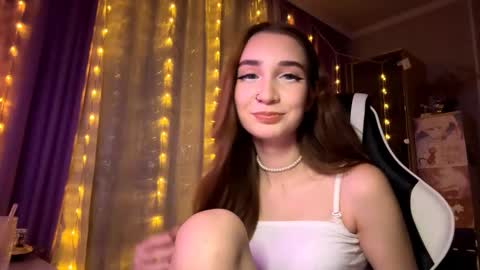 Holly online show from December 2025 05:41:01 PM