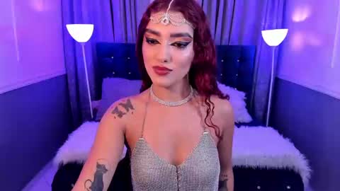 Halls Red online show from December 2024 10:51:01 PM