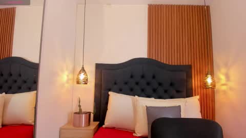 Snapshot of hamilton_1 chatting on October 2025 09:38:01 PM Hamilton online show from October 2025 09:38:01 PM