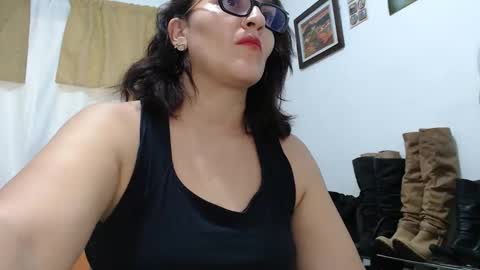 hammer9247 online show from October 2025 04:07:02 PM