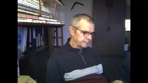 Snapshot of hamto65 chatting on February 2026 04:32:01 PM Prefer men 80 online show from February 2026 04:32:01 PM