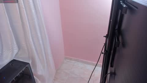 hanaahquinn online show from March 2025 11:58:02 AM