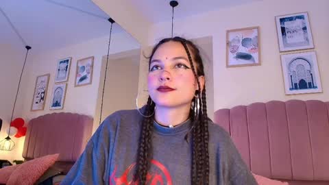 Snapshot of hanabie_ chatting on April 2026 03:07:01 AM hanabie_ online show from April 2026 03:07:01 AM