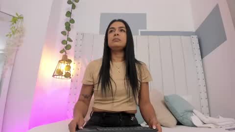 Snapshot of hanah_gray chatting on June 2026 11:09:02 AM hanah_gray online show from June 2026 11:09:02 AM