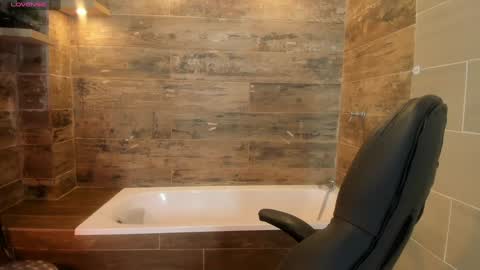 HANAH  online show from December 2024 08:10:02 PM