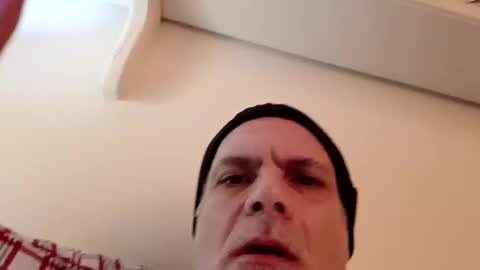 Snapshot of hand69someguy chatting on January 2025 02:47:01 AM hand69someguy online show from January 2025 02:47:01 AM