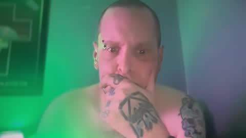 hand_banana_420 online show from October 2025 03:53:02 AM