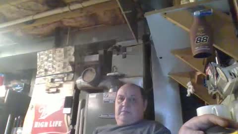 Snapshot of handiemanhere chatting on January 2026 04:26:01 AM naked man online show from January 2026 04:26:01 AM