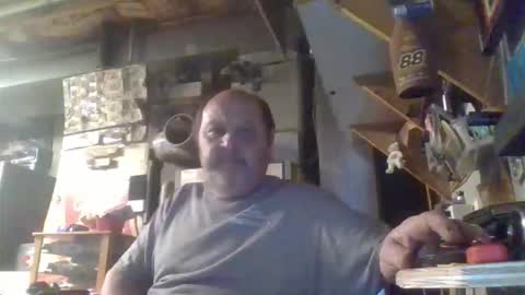 Snapshot of handiemanhere chatting on April 2026 12:00:02 AM naked man online show from April 2026 12:00:02 AM