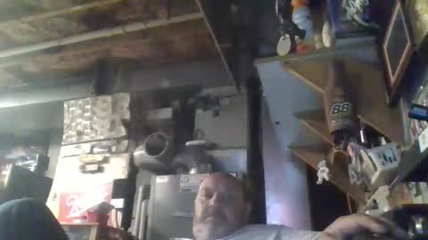 Snapshot of handiemanhere chatting on April 2026 12:09:02 AM naked man online show from April 2026 12:09:02 AM