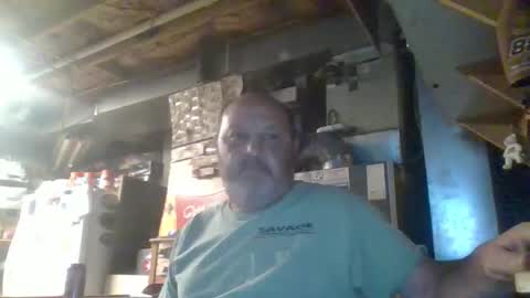 Snapshot of handiemanhere chatting on April 2026 03:24:01 AM naked man online show from April 2026 03:24:01 AM