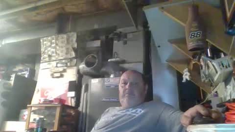 Snapshot of handiemanhere chatting on May 2026 04:32:02 AM naked man online show from May 2026 04:32:02 AM