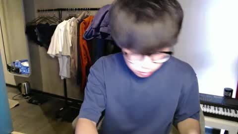 handsome_mannn online show from January 2026 12:08:02 PM