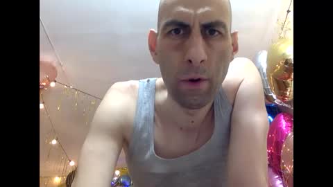 HandsomeAlfie online show from March 2026 02:08:02 AM